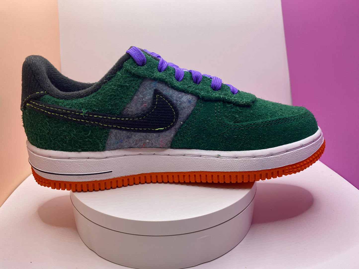 Nike Air Force 1 LV 8 (PS)